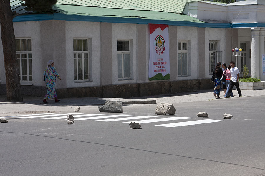 Unfinished business: a pedestrian crossing in the making in Khorog