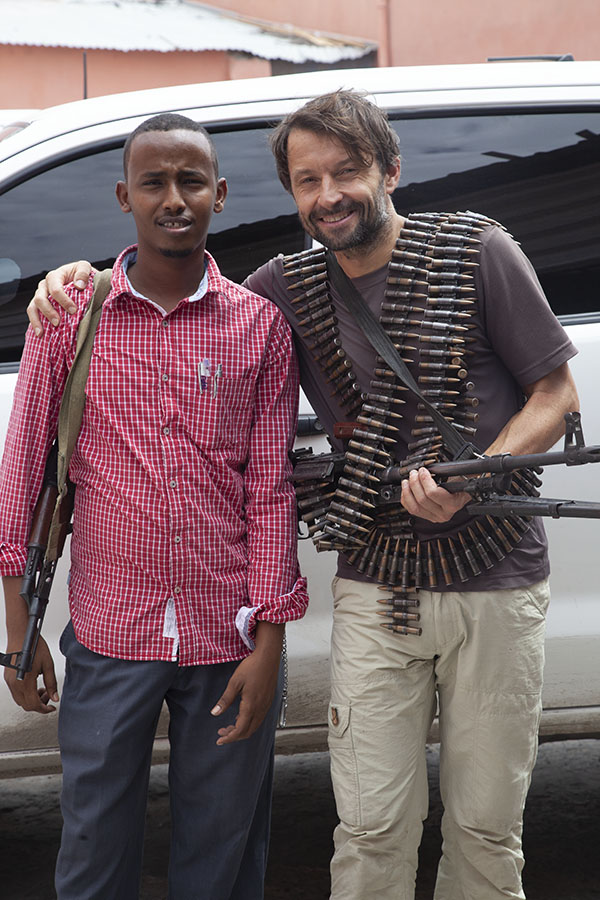 Posing with a Somalian guy near the hotel